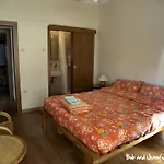Alojamento de Acomodação e Pequeno-almoço Bob And Jenny's *