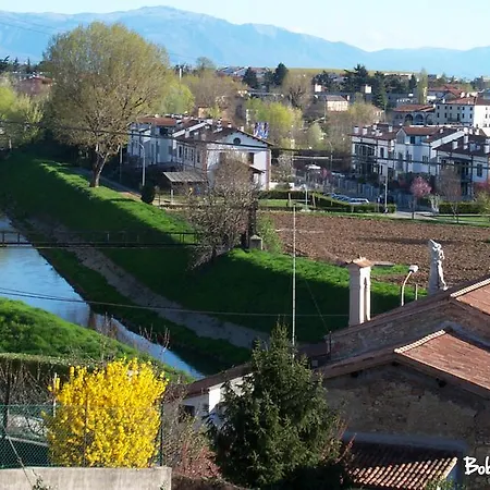 Bob And Jenny's B&B *