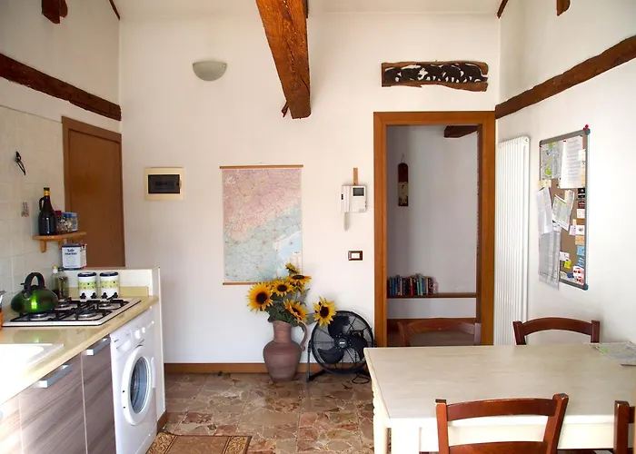 Bob And Jenny's * فيتشنزا