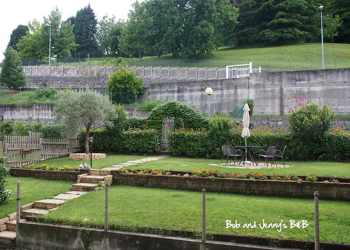 فندق مبيت وإفطار Bob And Jenny's فيتشنزا